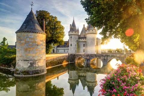 Europe Travel Deals: Loire Valley: Walks, Wine & Chateaux
