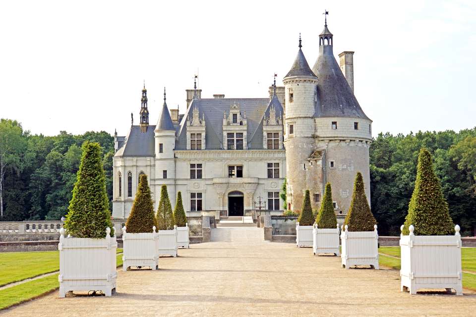 Loire Valley: Walks, Wine & Chateaux - undefined - Image 14
