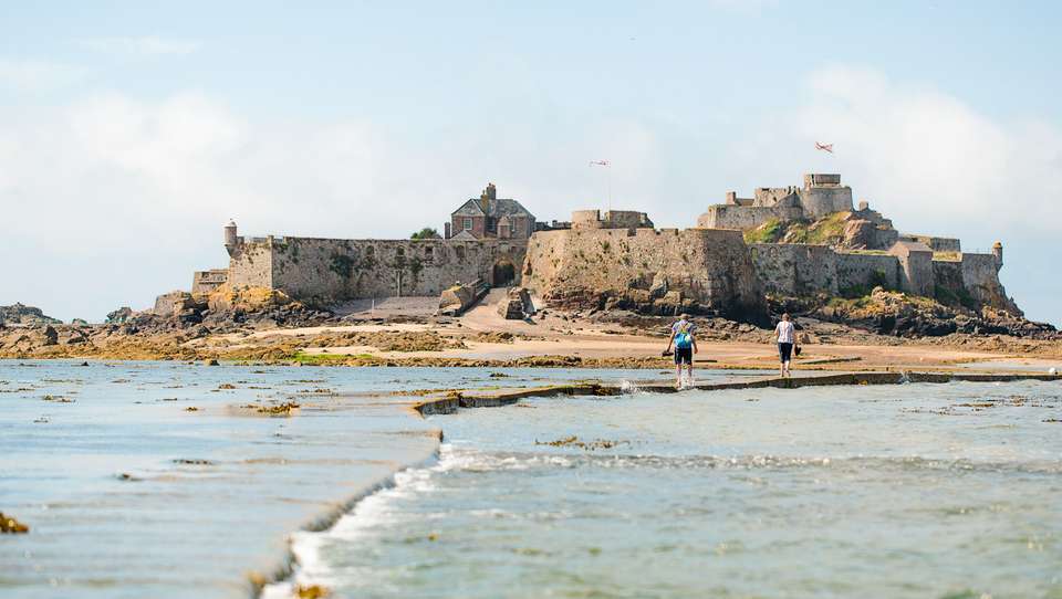 London to Paris via the Channel Islands - Back-roads Touring - England - Image 4