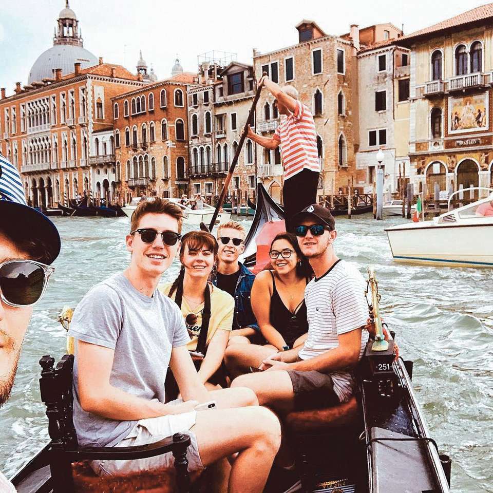 London to Rome - Contiki - England - Image 6