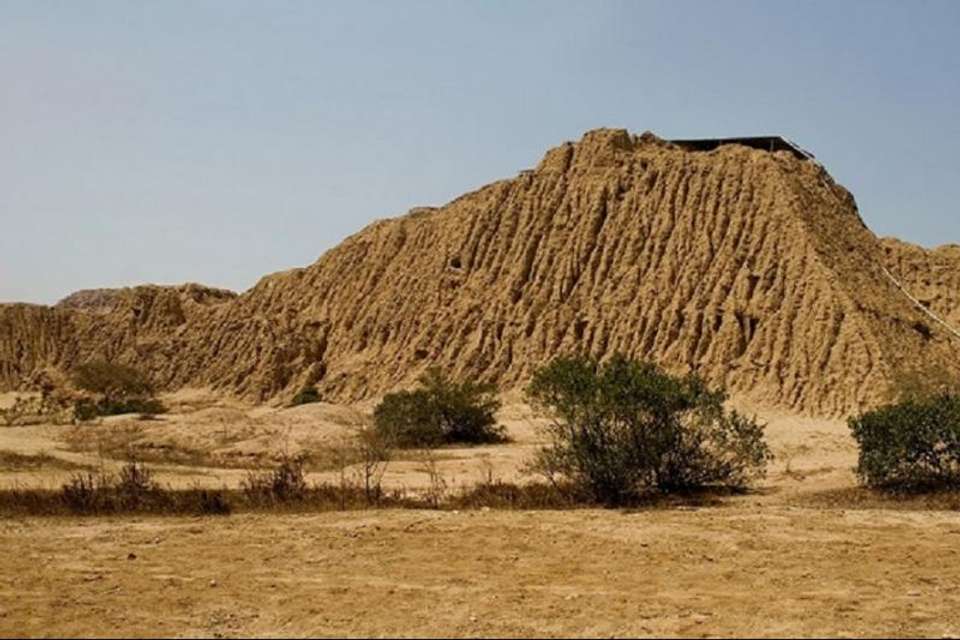 Lord of Sipan Tomb & Site Museum Day Tour in Chiclayo - Tangol Tours - Peru - Image 3