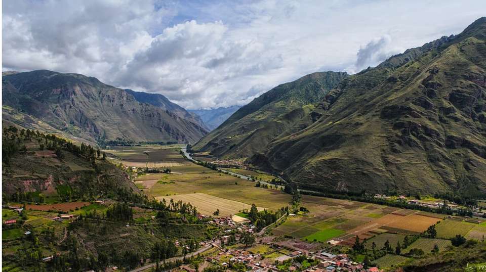 Machu Picchu and the Rainbow Mountain 6 days - Kantu Peru Tours - Peru - Image 2
