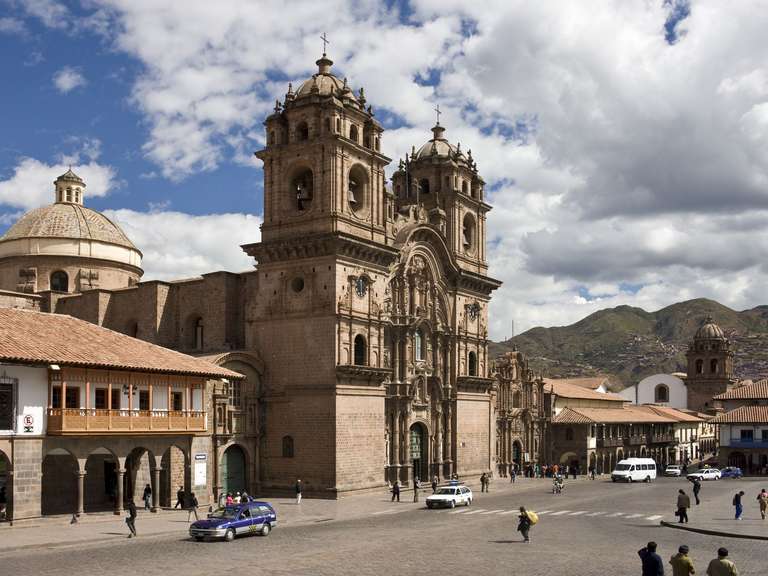 Machu Picchu & the Sacred Valley - 5 days trip - alternative tour available