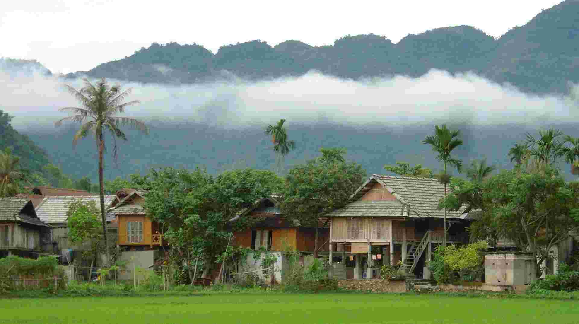 Mai Chau Full Day Tour From Hanoi