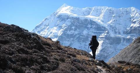Makalu Base Camp Trek. - 15 Days