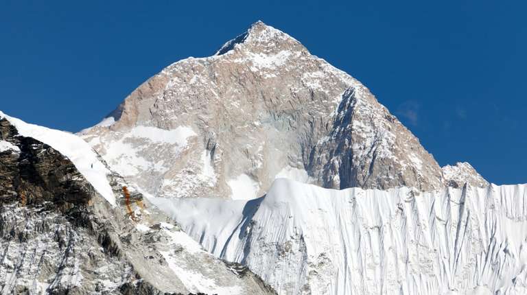 Makalu Base Camp Trek trip - alternative tour available
