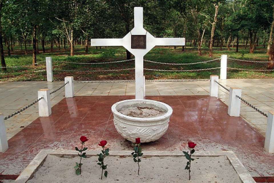 Malaysia & Vietnam Battlefield Tour - undefined - Image 8