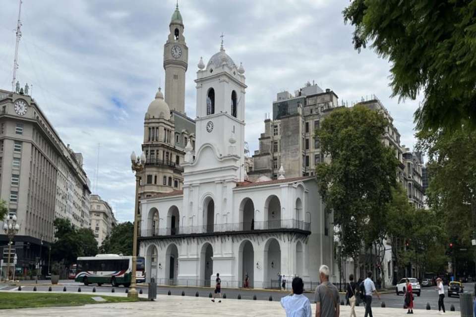 Malba Museum & Walking Tour - Tangol Tours - Argentina - Image 6