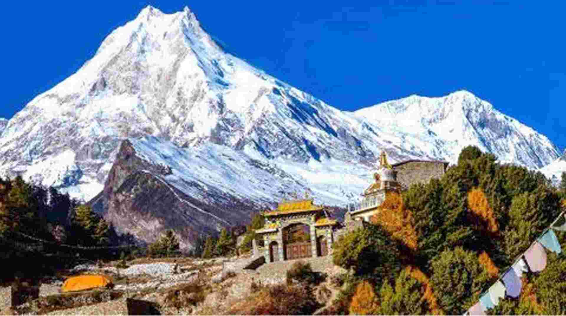 Manaslu Circuit Trek