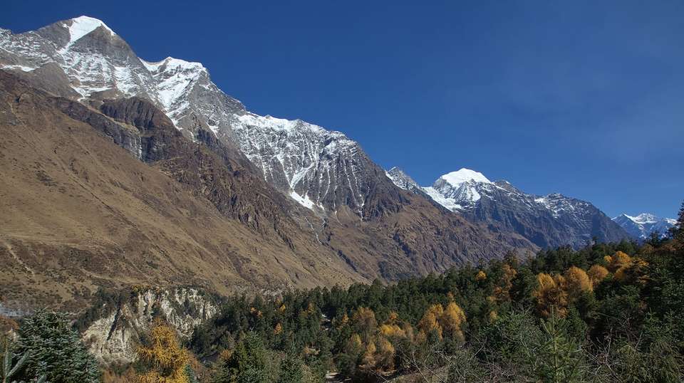 Manaslu Trek - Travel Max Guide - Nepal - Image 6