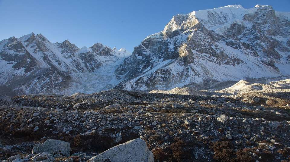 Manaslu Trek - Travel Max Guide - Nepal - Image 7
