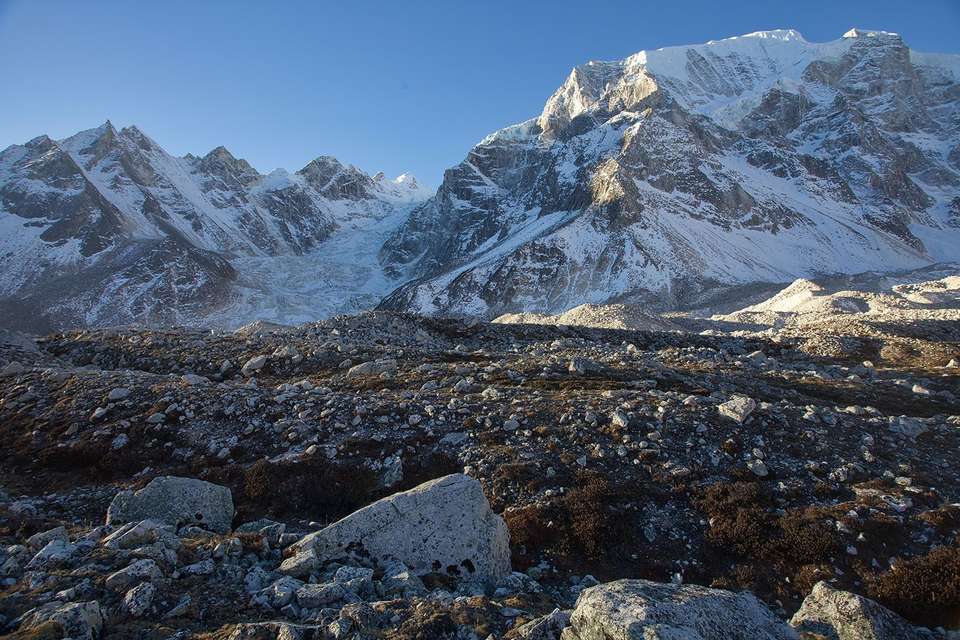 Manaslu Trek - Travel Max Guide - Nepal - Image 2