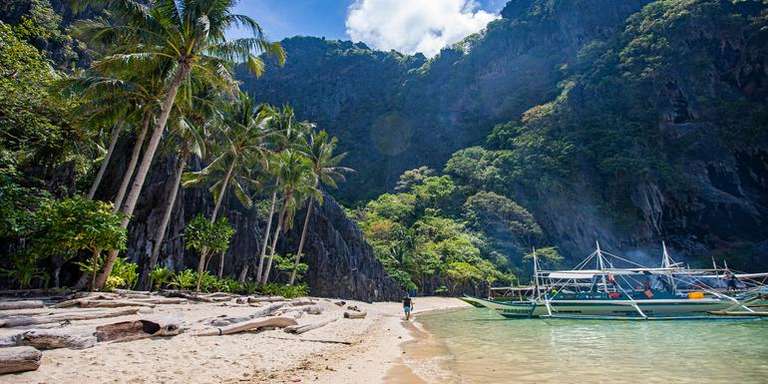 Manila and Palawan: Jungle Trekking, Local Eats & Epic Beaches trip - alternative tour available