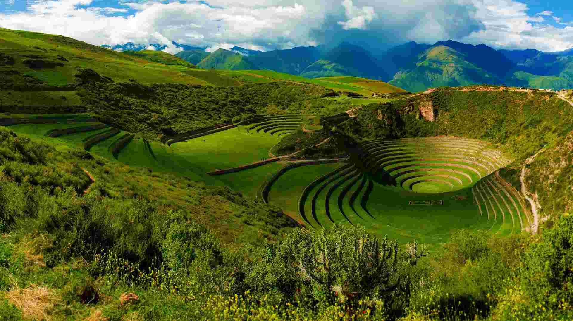 Maras Moray & Salt Mines Tour with Picnic