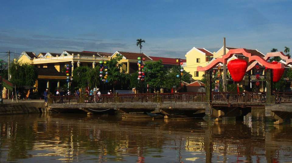 Marble Mountain and Hoi An City Tour from Tien Sa Port - undefined - Image 2