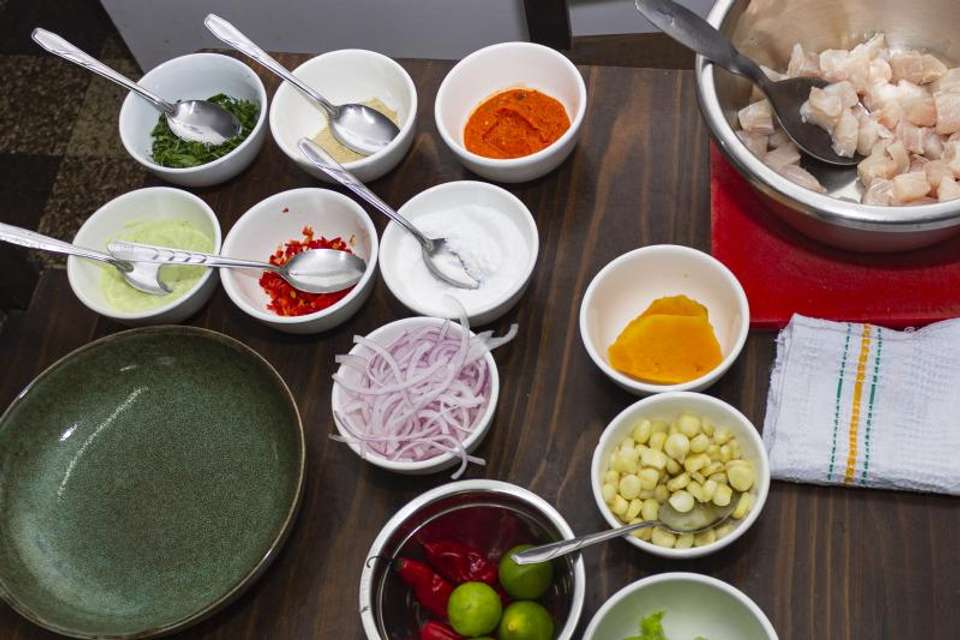 Market experience and Ceviche cooking class - Tangol Tours - Peru - Image 2