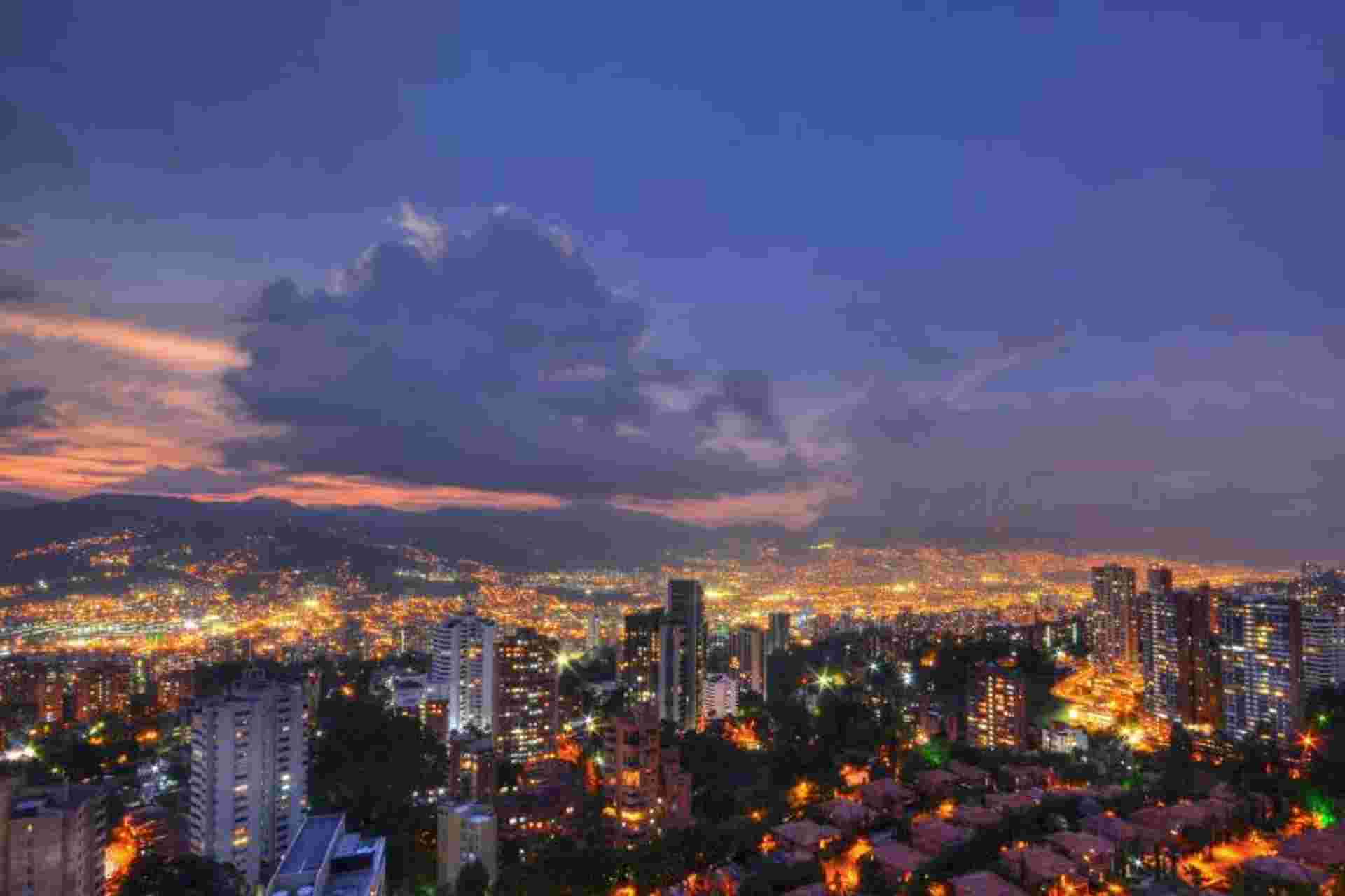 Medellin Night Tour