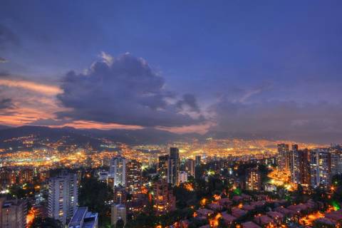South America Eco Tours: Medellin Night Tour