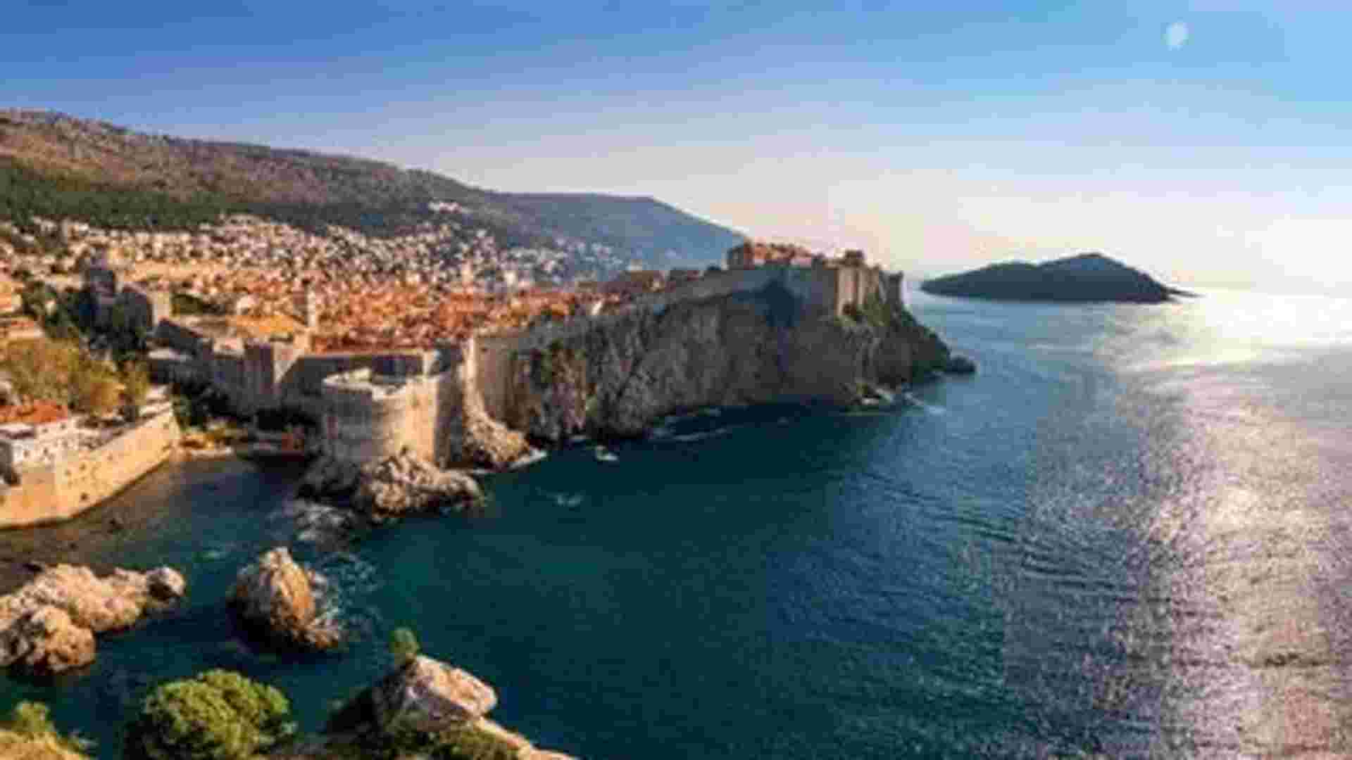 Mediterranean Getaway: a cruise exploring the treasures of Greece and the Adriatic - from the ramparts of Dubrovnik to the Acropolis of Athens (port-to-port cruise)