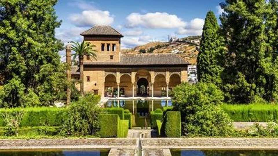 Mediterranean Legacies: From the Balearic Islands to Andalusia - Between Enchanting Islands and Moorish Treasures (port-to-port package) - Croisieurope - France - Image 7