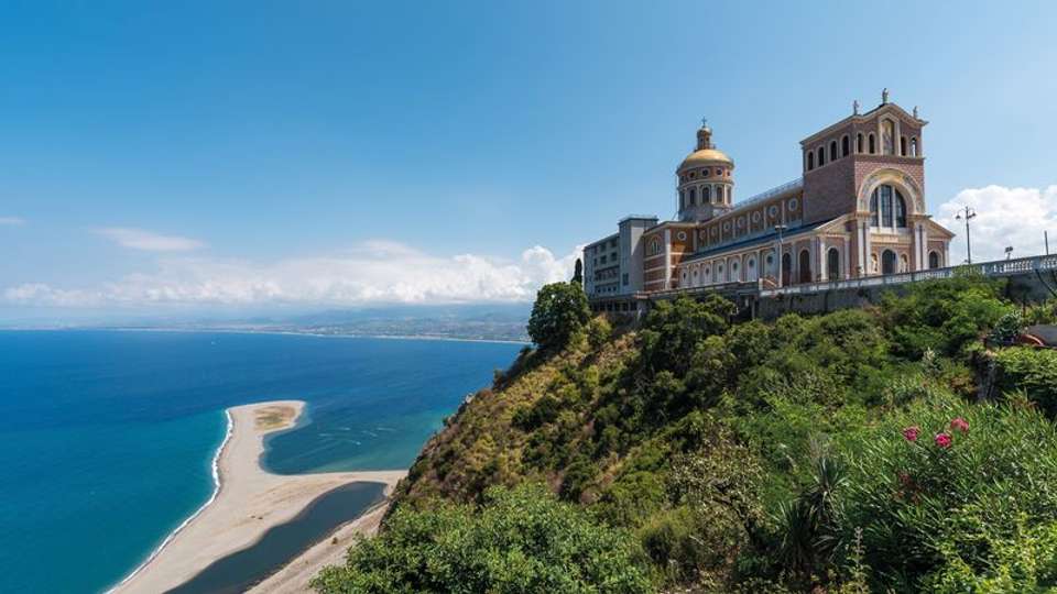 Mediterranean New Year's Eve - Naples, the Amalfi Coast and Sicily (port-to-port package) - Croisieurope - Italy - Image 3