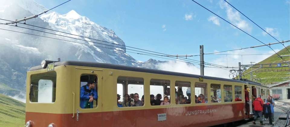 Meiringen: Panoramas of the Swiss Alps - 8 Days - Walkers' Britain - Switzerland - Image 4