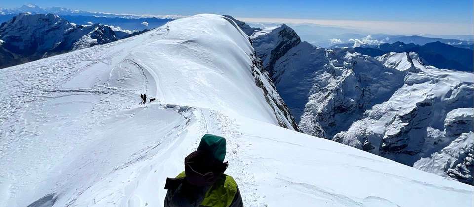 Mera & Island Peak via Amphu Labsta - World Expeditions - Nepal