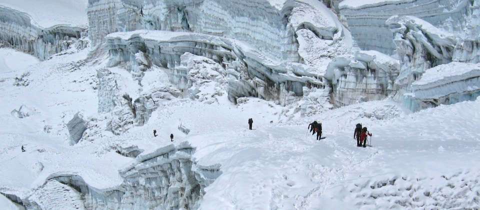 Mera & Island Peak via Amphu Labsta - World Expeditions - Nepal - Image 5