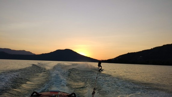 Image 4 of 10