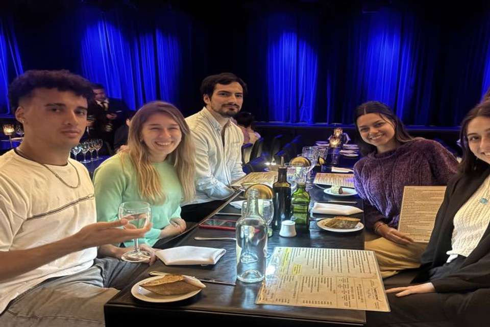 Michelangelo Dinner Show & Wine Tasting - Tangol Tours - Argentina - Image 4