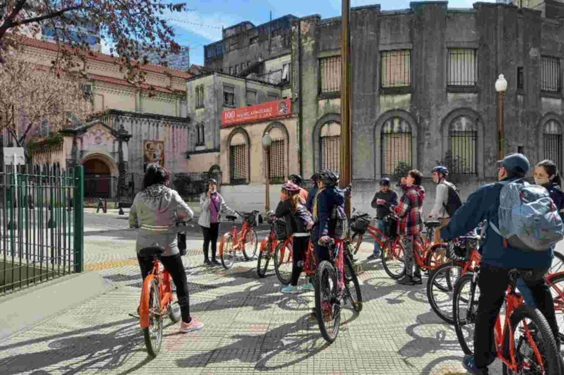 Migrants & Collectivities Bike Tour in Buenos Aires