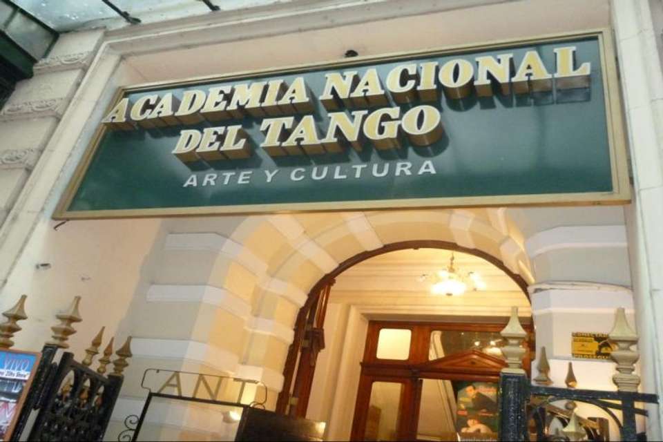 Milonga & Tango Night Tour - Tangol Tours - Argentina - Image 6