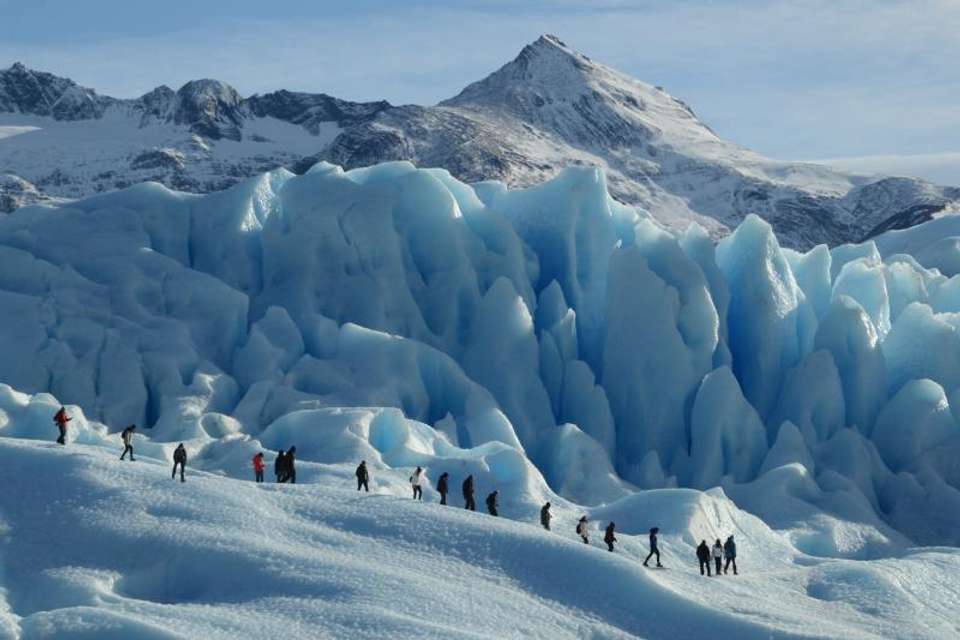 Mini Trekking at Perito Moreno Glacier with Boat Ride - Tangol Tours - Argentina - Image 4