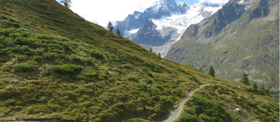 Mont Blanc Circuit Self Guided Hike - Utracks - France - Image 8