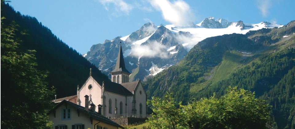 Mont Blanc Rambler Guided Hike - Utracks - France - Image 4
