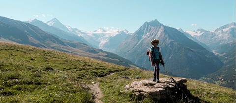 Europe Sightseeing Tour: Mont Blanc Rambler Self Guided Hike