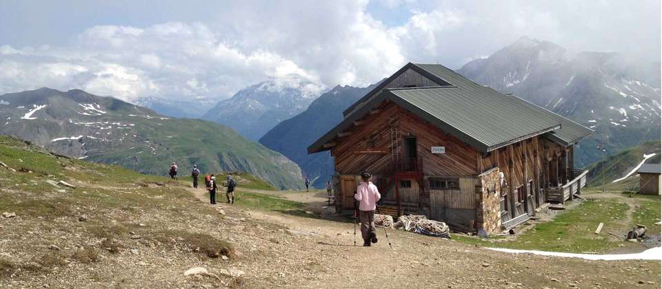 Mont Blanc Self Guided Hike - Utracks - France - Image 7