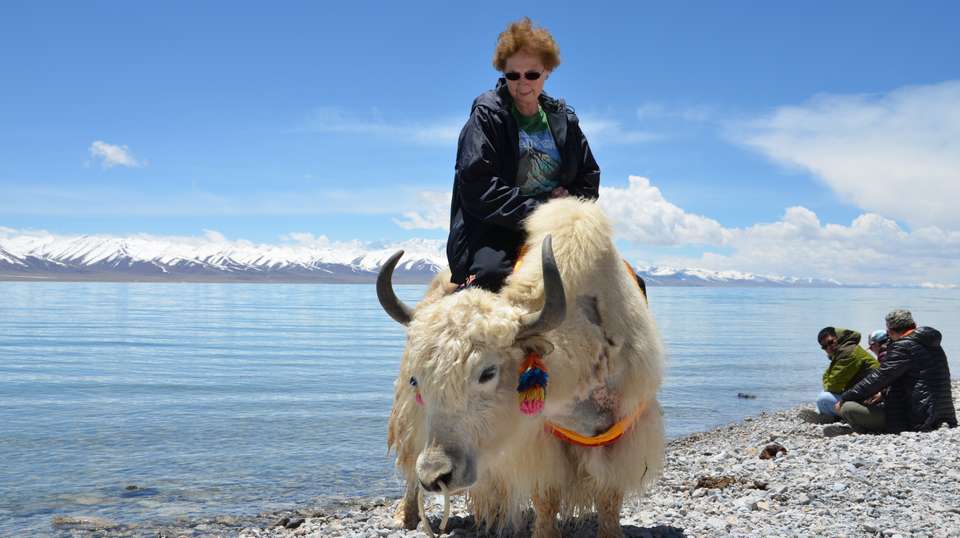 Mount Everest Base Camp from Lhasa: 8-Day Group Tour - undefined - Image 9