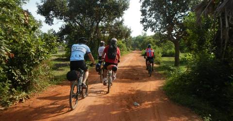 Cambodia Tailor-made Vacation Packages: Mountain Biking The Country Side Of Siem Riep