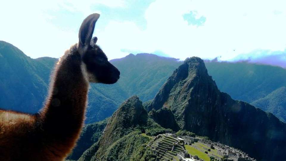 Mountains to the Lakes - Encounters Travel - Peru - Image 1