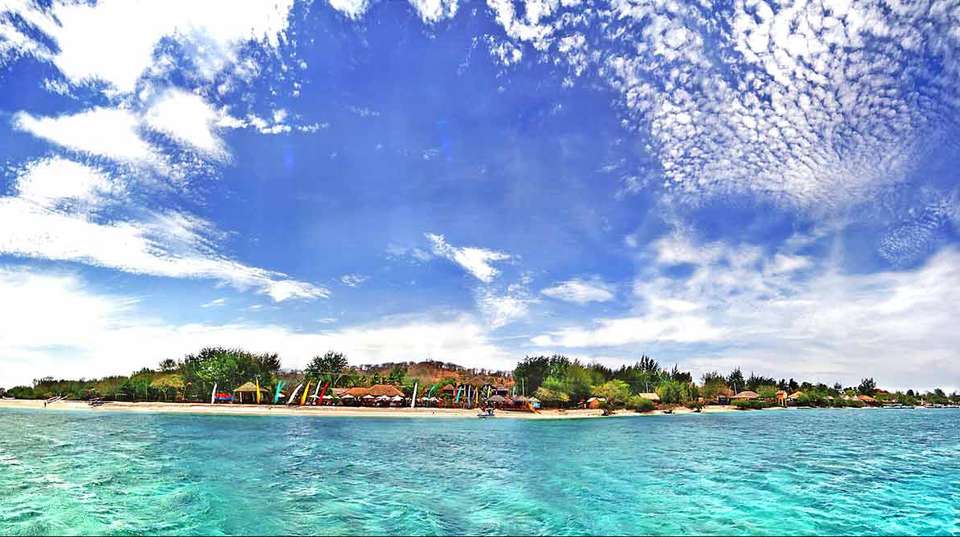 Snorkelling Day Trip to 3 Gilis (Trawangan, Meno, Air) - Adventure Lombok Tour - Indonesia - Image 4