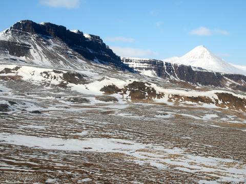 Europe Volcanoes Tour: Northern Lights Exploration - 8 Days