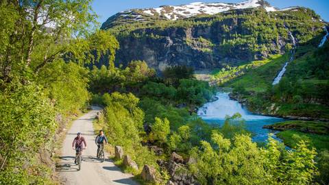 Norway Guided And Escorted Tours: Norwegian Fjords Adventure