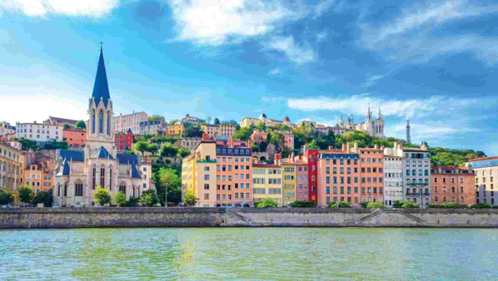 Oenological cruise: Discover the fabulous world of vines and wine (port-to-port cruise)