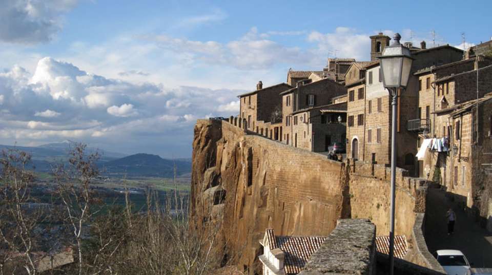 Orvieto Private Walking Tour - Umbria Con Me - Italy - Image 3