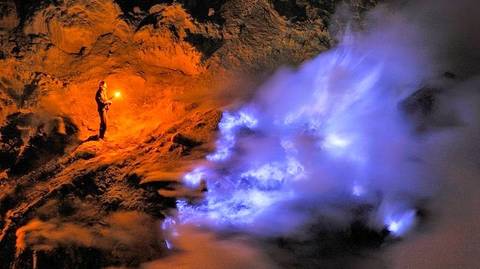 Indonesia Guided And Escorted Tours: Overnight Mount Ijen Blue Fire Trek