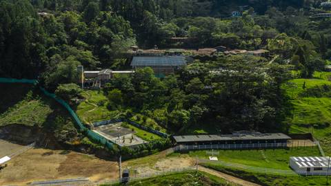 Pablo Escobar Escape Route Tour - Summer Tours