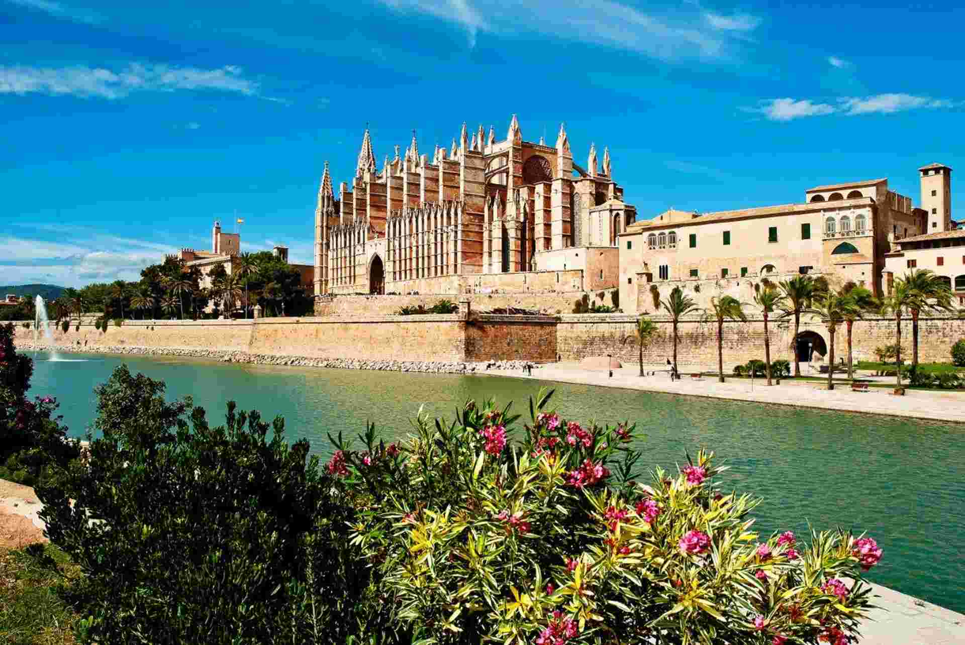 Palma De Mallorca City Break