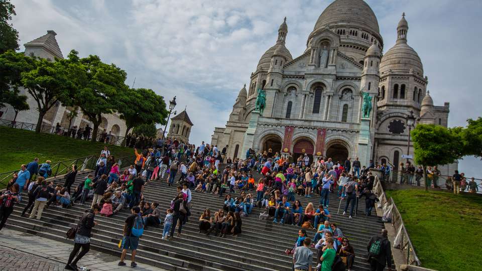 Journeys: Paris & Normandy Highlights - G Adventures - France