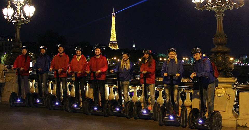 Paris Segway Night Group Tour - Go Go Tours - Privat Tours In Paris - France - Image 3